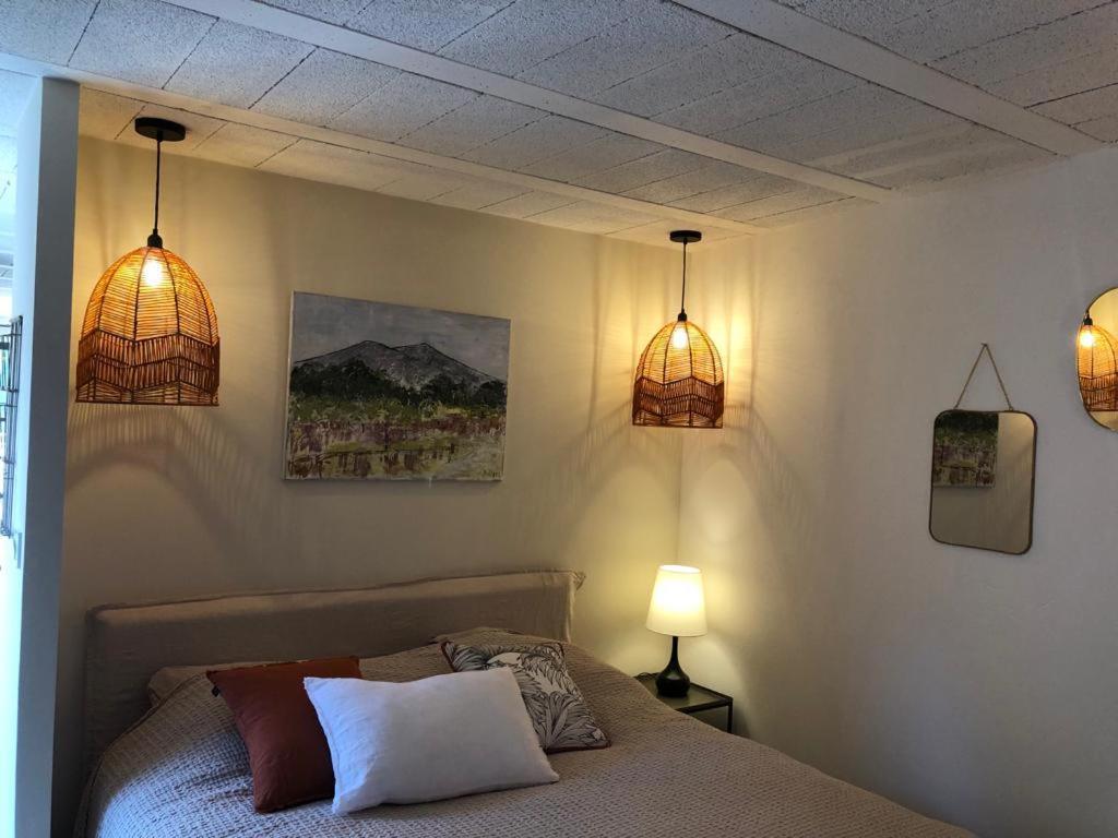 Studio avec patio et jacuzzi privatifs Mazan Esterno foto